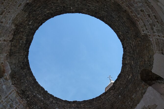 Private History tour - small group - Key highlights you’ll actually feel on the ground