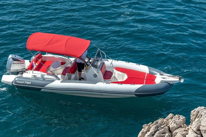Private speedboat tour to Blue cave, Vis and Hvar - What’s Included vs. What You’ll Pay Extra