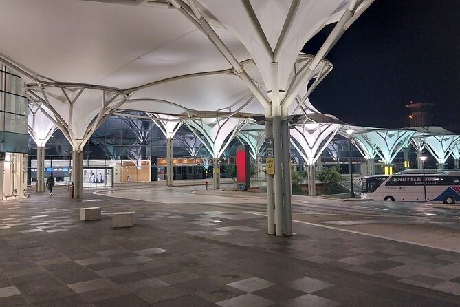 Private transfer from Split airport to Split, 1-7 person - Wi‑Fi onboard: staying connected while you arrive