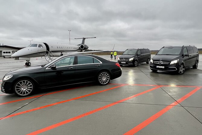 Private Transport from/to Croatia Hotel, Ports and Split Airport - Service Hours: Night-Time Availability in Split