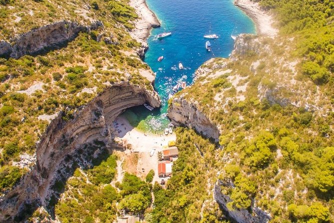 Rent a Speed Boat from Split – Discover Hidden Beaches & Islands - Private speedboat value: what changes vs. public boats