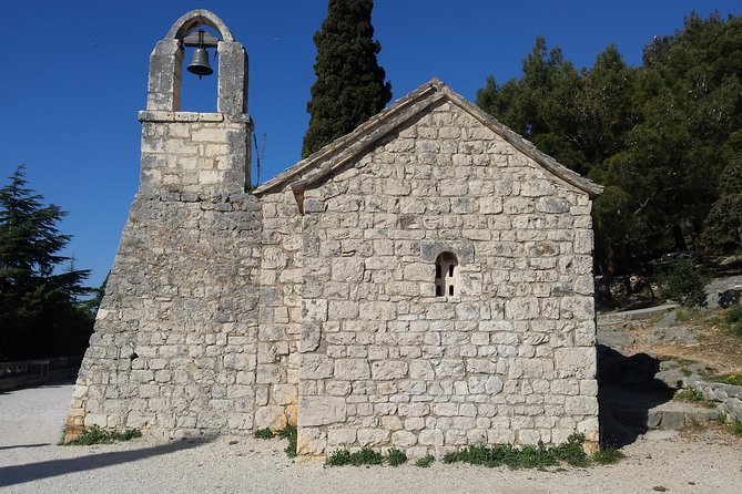 Secret Marjan Park Hiking Tour in Split - Small-group size: capped at 10, max 16 (what that means for you)