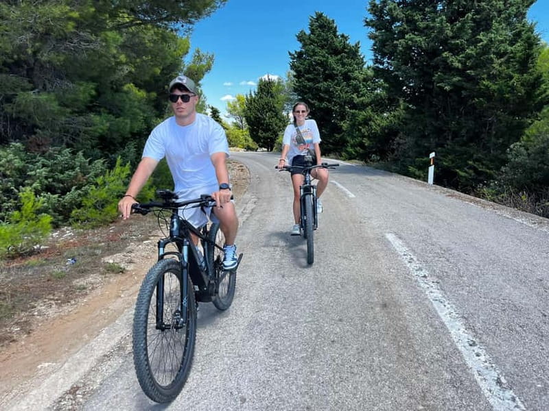 Self-guided mountain bike tour (non-electric) - Malo Grablje and Velo Grablje: old village lanes, not tourist shortcuts