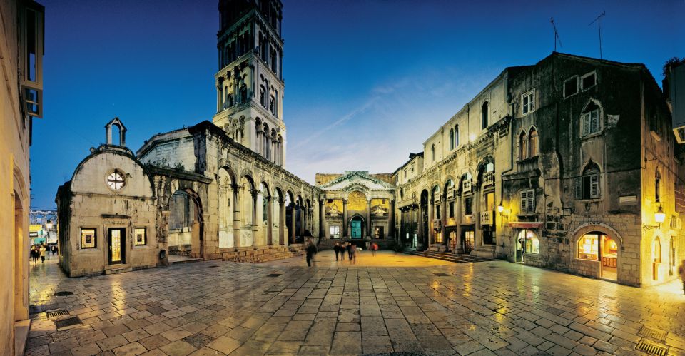 Split: 1.5-Hour Walking Tour and Diocletian's Palace - Peristyle to Saint Domnius: architecture you can read