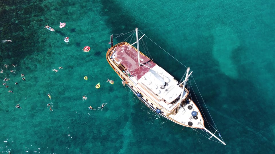 Split: All inclusive Brač & Šolta Island Swimming Cruise - Stomorska on Šolta: A Charming Fishing Port Break