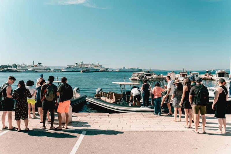 Split: Blue Lagoon & 3 Islands Speedboat Tour - Trogir: UNESCO Streets and Lunch Time in About an Hour