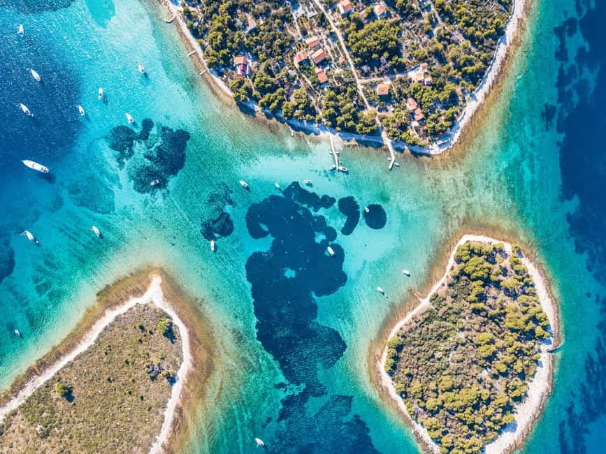 Split: Blue Lagoon and 3 Islands Tour - Maslinica on Šolta: Fishing-Village Calm and Water Time