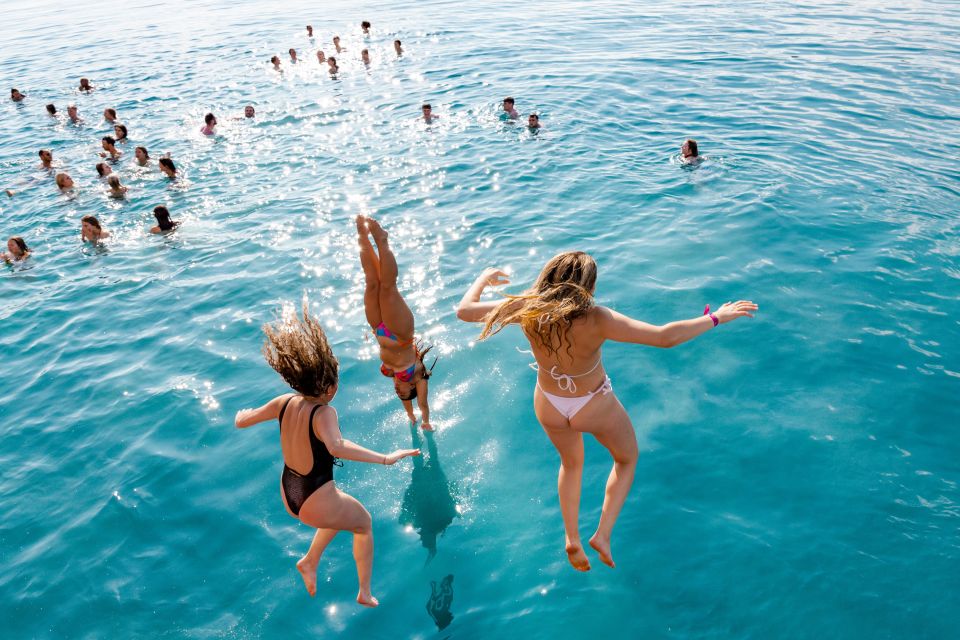 Split: Blue Lagoon Boat Party with DJs, Shots & After Party - Getting started at Jimmy Bar without losing time