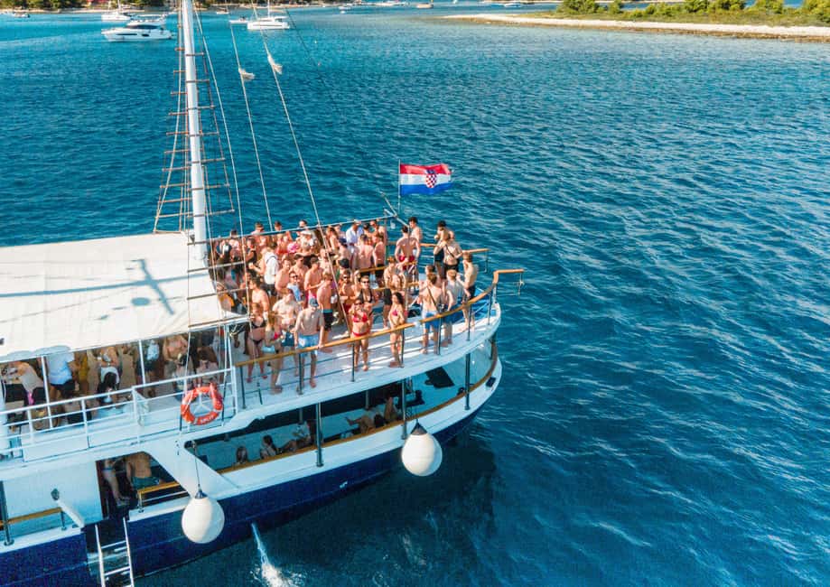 Split: Blue Lagoon Boat Party with Slide, Dj and After Party - Party boat basics: slide, DJ energy, and how the music stays going