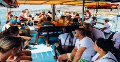 Split: Blue Lagoon Boat Trip with Lunch, Wine and Snorkeling - Finding the boat at Split Port: Bura Line, stand 14