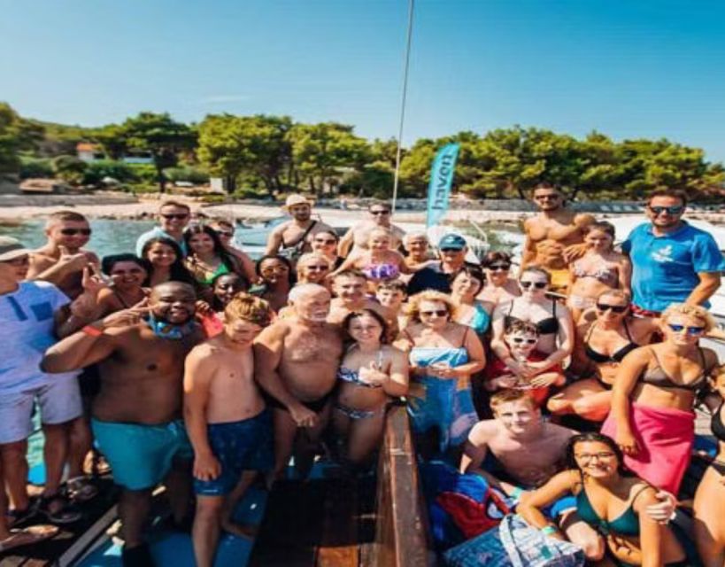 Split: Blue Lagoon Boat Trip with Lunch, Wine and Snorkeling - Lunch, wine, and the party deck vibe without feeling forced