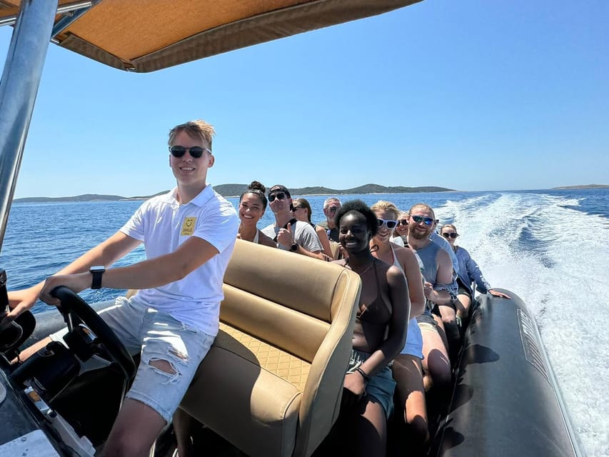 Split: Blue Lagoon, Hvar and 5 Islands Small Group Boat Tour - Crew, Music, and the Day’s Tone