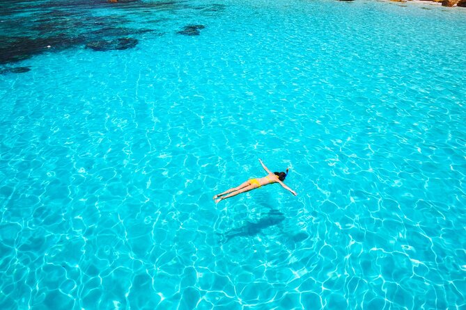 Split: Blue Lagoon, Hvar, Brač, 6 Islands Boat Tour - Small Group - Stop 2: Hvar town for theater, Venetian palaces, and Fortica views (1.5 hours)