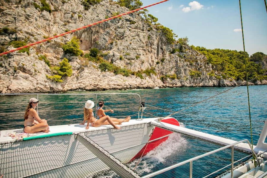 Split: Blue Lagoon & Trogir Boat Tour with Lunch and Drinks - The Mega Catamaran Effect: Split to Open Water