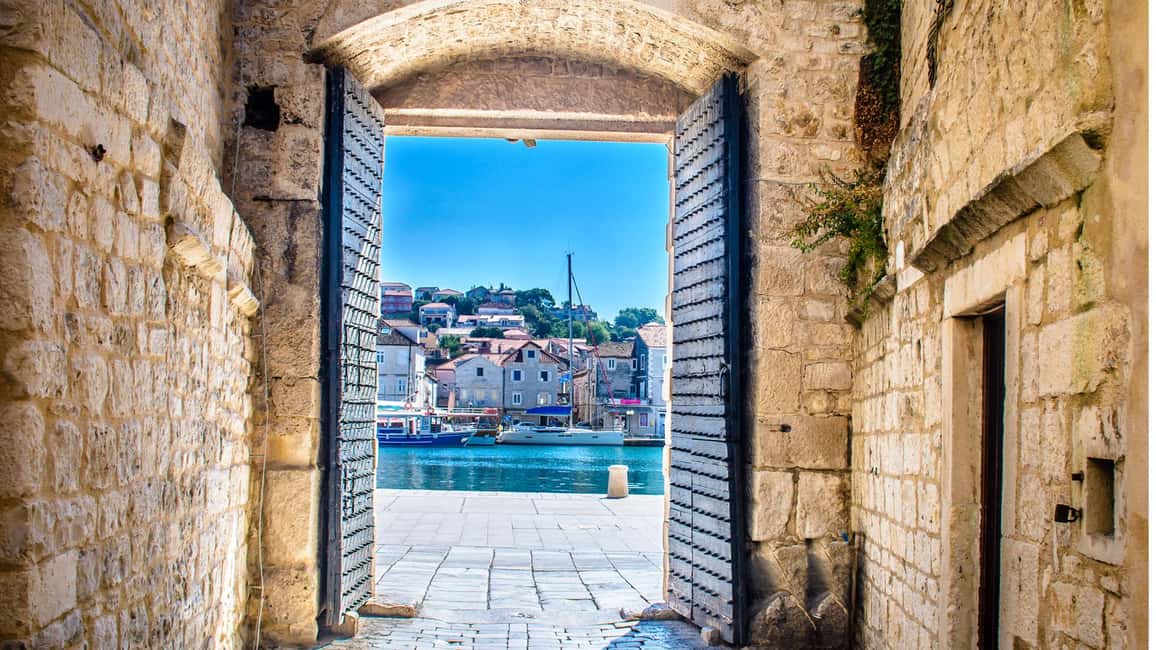 Split Boat Trip Half-Day: Blue Lagoon, Trogir & Čiovo - Who this tour suits best (and who should choose another plan)