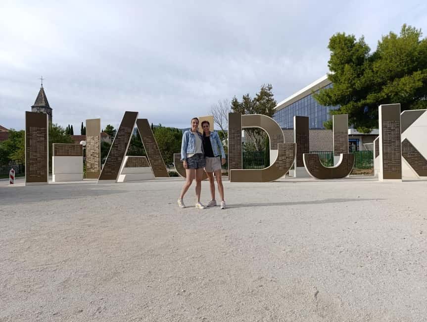 Split City & Marjan Park Electric Bike Tour - Ending on Riva Promenade: your final photo and snack moment