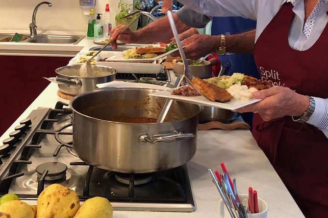 Split Cooking Class - Allergies, Vegetarian Options, and How to Get the Menu You Need
