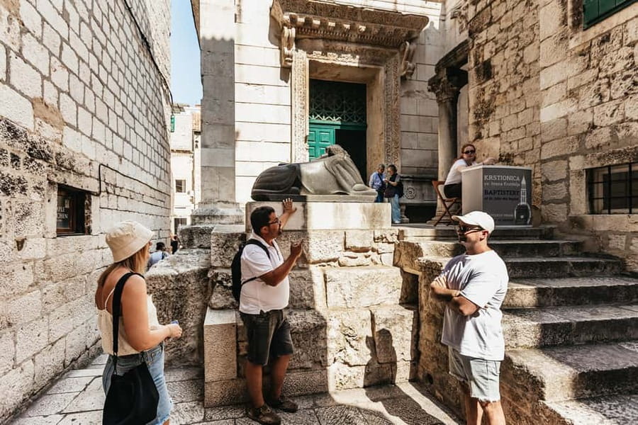 Split: Diocletian Palace & Old Town Guided Walking Tour - Peristyle courtyard and the palace spaces you’ll actually remember