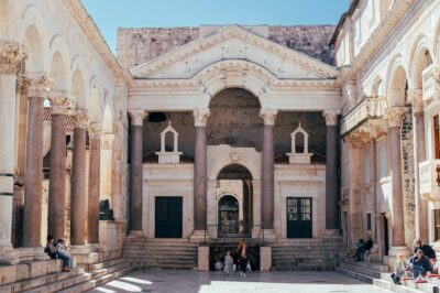 Split: Diocletian's Palace Private walking tour - Meeting at the bronze Split model on Riva