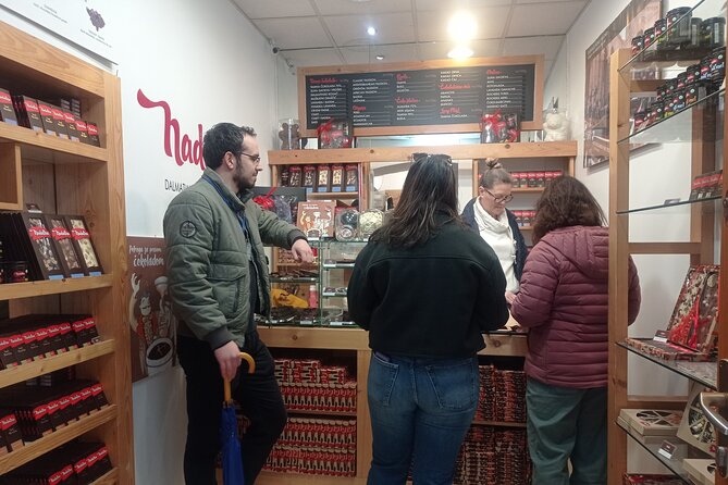 Split: Food Tasting Small Group Tour - Food Included - Old Split pastry stop: the family-owned bakery moment
