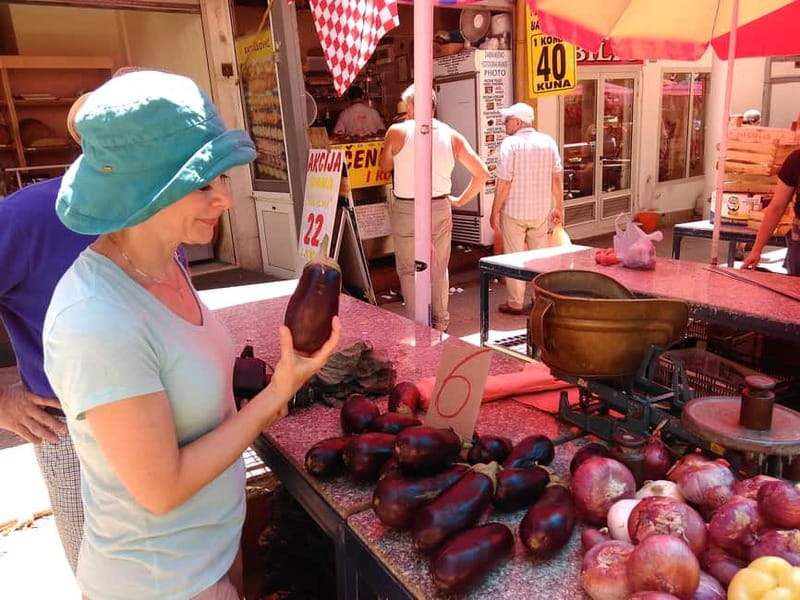 Split: Food Tasting Walking Tour - Peškarija fishmarket: salted anchovies and marenda brunch
