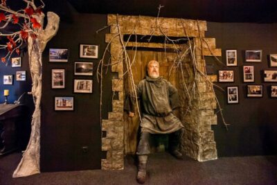 Split: Game of Thrones Museum Entrance Ticket - The Five Themed Rooms: Your Route Through the Seven Kingdoms