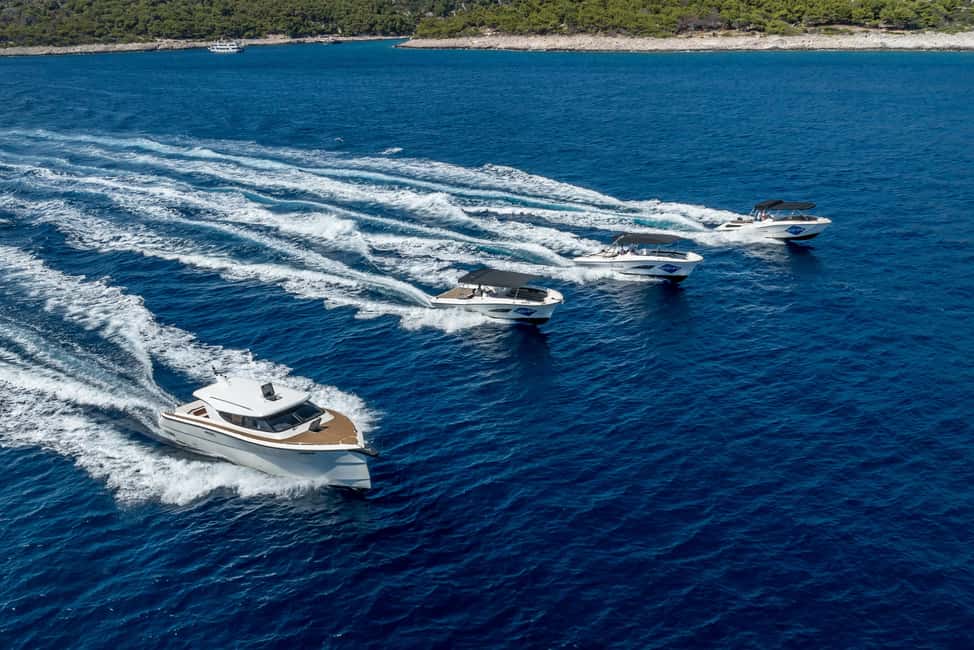 Split: Half-Day Blue Lagoon, Shipwreck, and Trogir Boat Tour - Nečujam Bay shipwreck snorkeling: fun swim, manage expectations