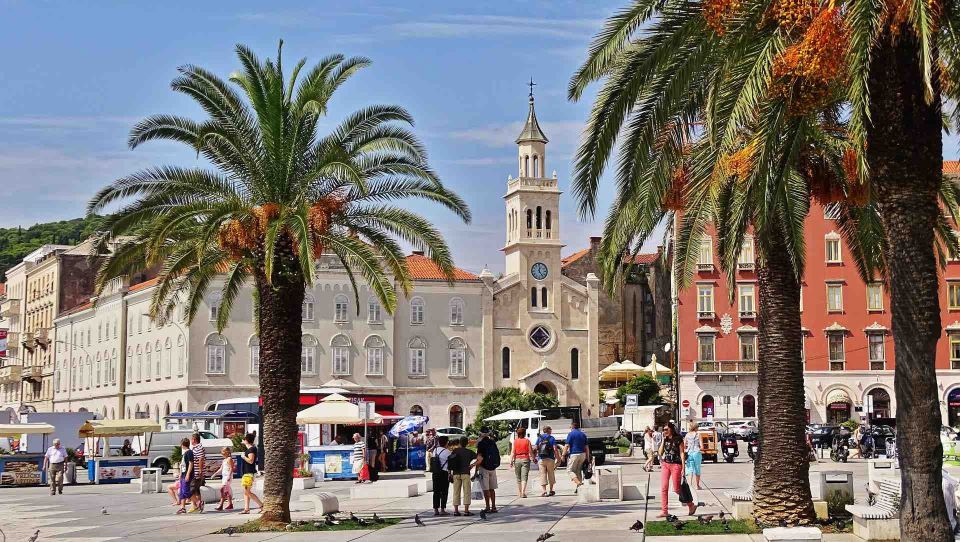 Split: Old Town & Diocletian's Palace Earlybird Walking Tour - Meeting at Split Port and finding your guide fast