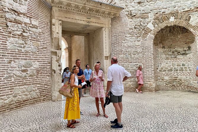 Split Palace & Old Town -Private walking tour- Entrance included - Fish Market and sulfur baths: a practical oddity with a science-y twist