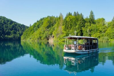 Split: Plitvice Lakes Guided Day Tour with Entry Tickets - Meeting points, pre-arranged entry, and why it matters at Plitvice