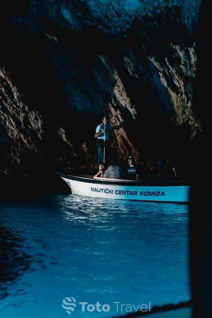 Split/Podstrana: Blue Cave, Hvar & 6 Islands Speedboat Trip - Entering the Blue Cave on Biševo: the aquamarine moment
