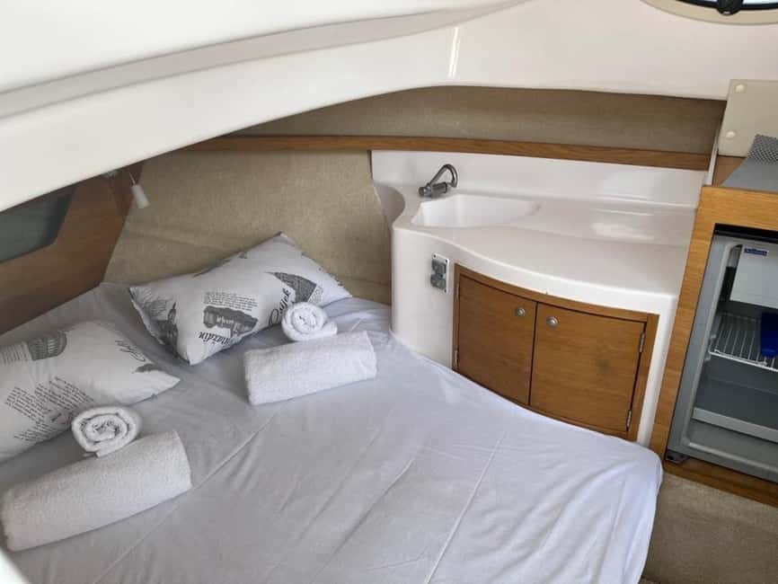 Split: Private Blue Lagoon 3 islands with speed boat - Meeting Point and Timing: The 9am Start Works