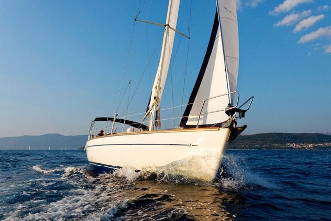 Split: PRIVATE Full-Day Sail Yacht Cruise - Per group (up to 12)! - Milna on Brac: where the boat time feels like the whole point
