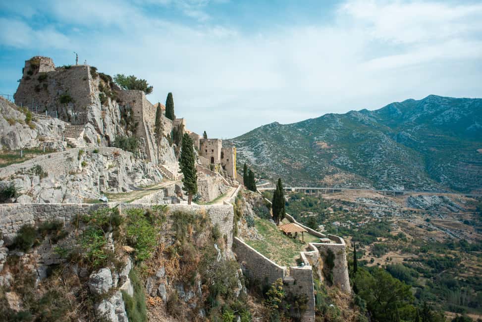 Split: Private tour to Klis Fortress and Vranjača cave - Key highlights at a glance