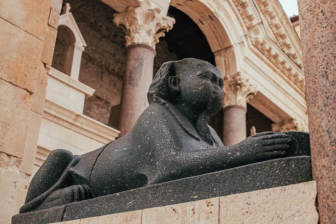 Split Private Walking Tour for Families with kids from 5-17 years - Price and Logistics: What $358.87 Per Group Really Means