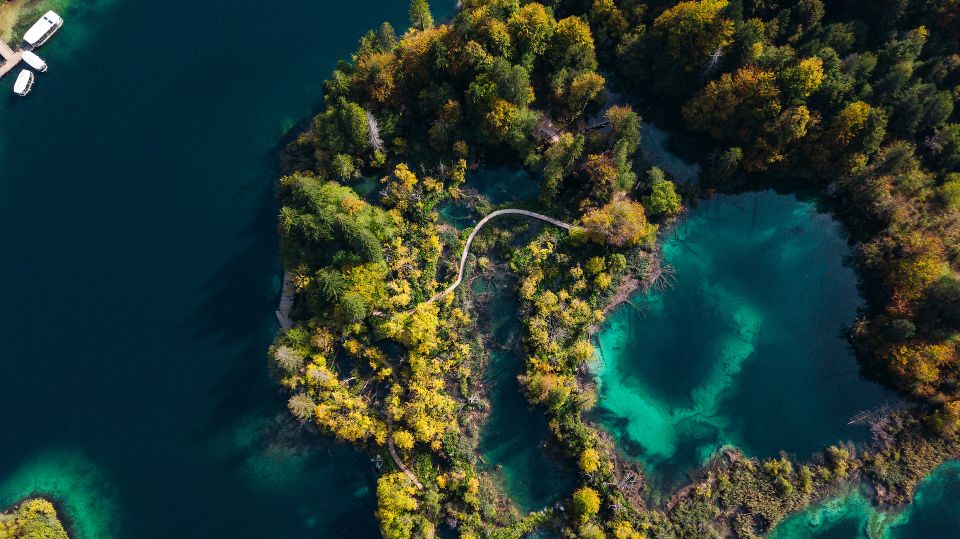 Split: Self-Guided Plitvice Lakes Day Tour with Boat Ride - A full Plitvice day from Split: bus, boat, and train in one ticket