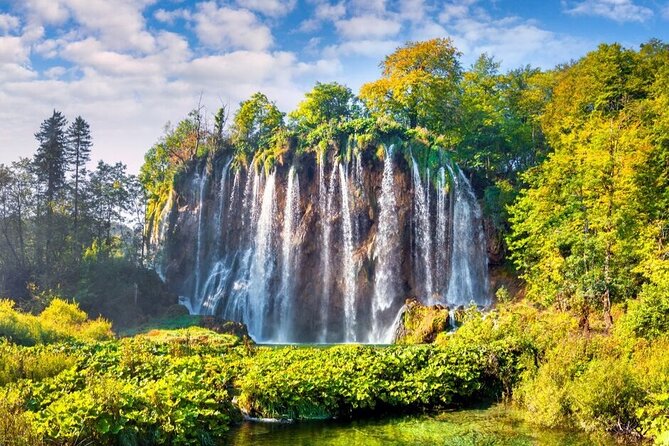 Split to Plitvice Lakes Private Tour with Local Guide - Split to Plitvice without the stress: private pickup, English driver, Wi‑Fi