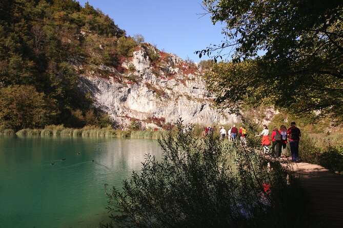 Split to Plitvice Lakes Private Tour with Local Guide - Lunch stops, smart-casual clothes, and comfort on an 8–10 hour day