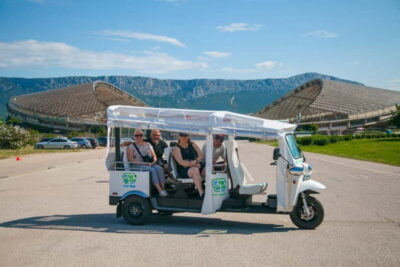 Split: Top City Highlights Electric Tuk-Tuk Tour - Meeting at St. Frane Church and how the ride runs