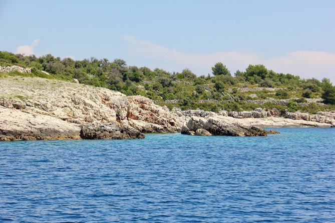 Three Islands Private Speedboat Tour With Blue Lagoon Stop - Stop 3: Hidden coves around Drvenik (30 minutes)