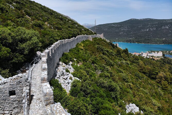 Transfer Split to Dubrovnik with Sightseeing in Ston Town - Mali Ston and the Bota setting: oysters with a view
