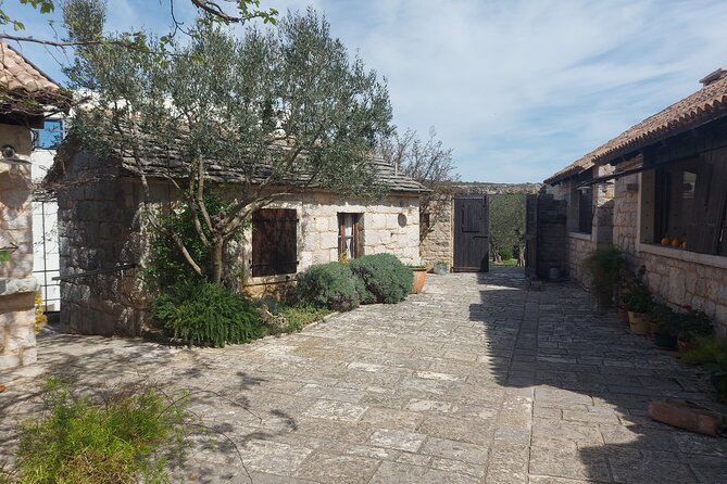 Visit Ancient Salona, Mighty Klis Fortress and Stella Croatica - Comfort and Practical Tips That Actually Matter